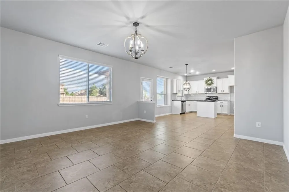 170 Kingfisher Lane Kyle, TX 78640