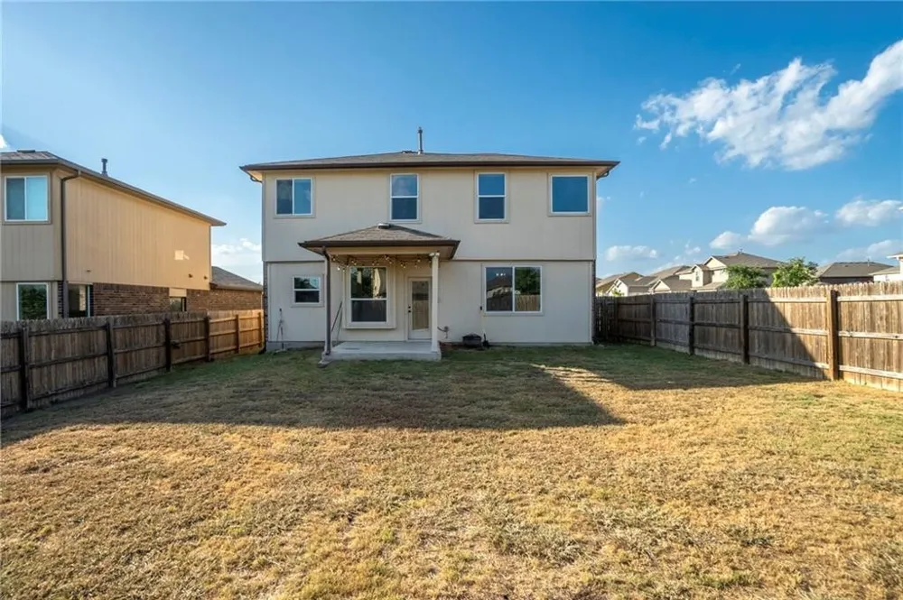 170 Kingfisher Lane Kyle, TX 78640