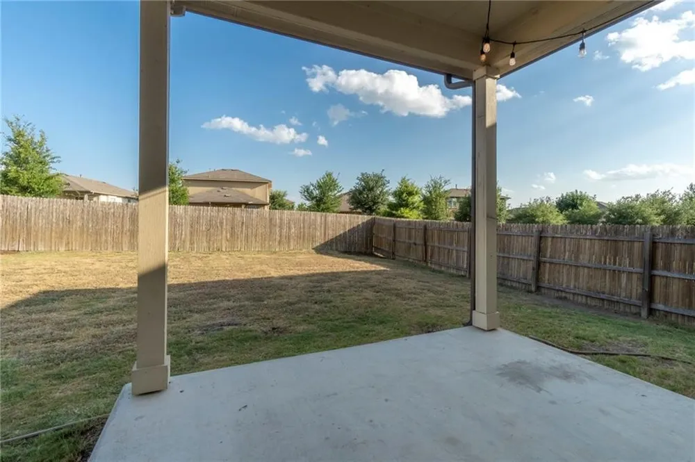 170 Kingfisher Lane Kyle, TX 78640