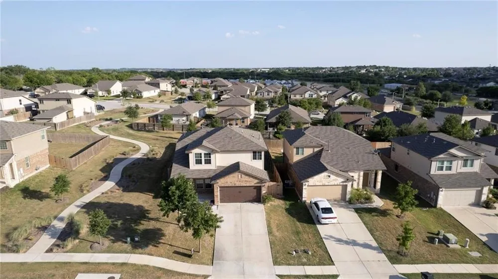 170 Kingfisher Lane Kyle, TX 78640