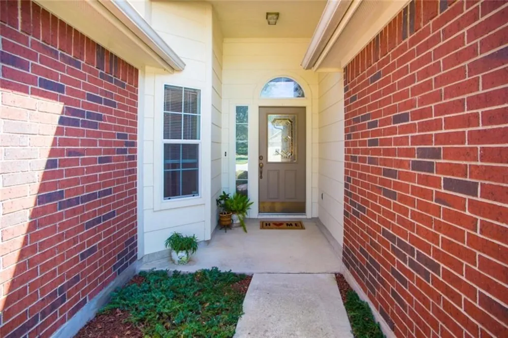 627 Atlantis Kyle, TX 78640