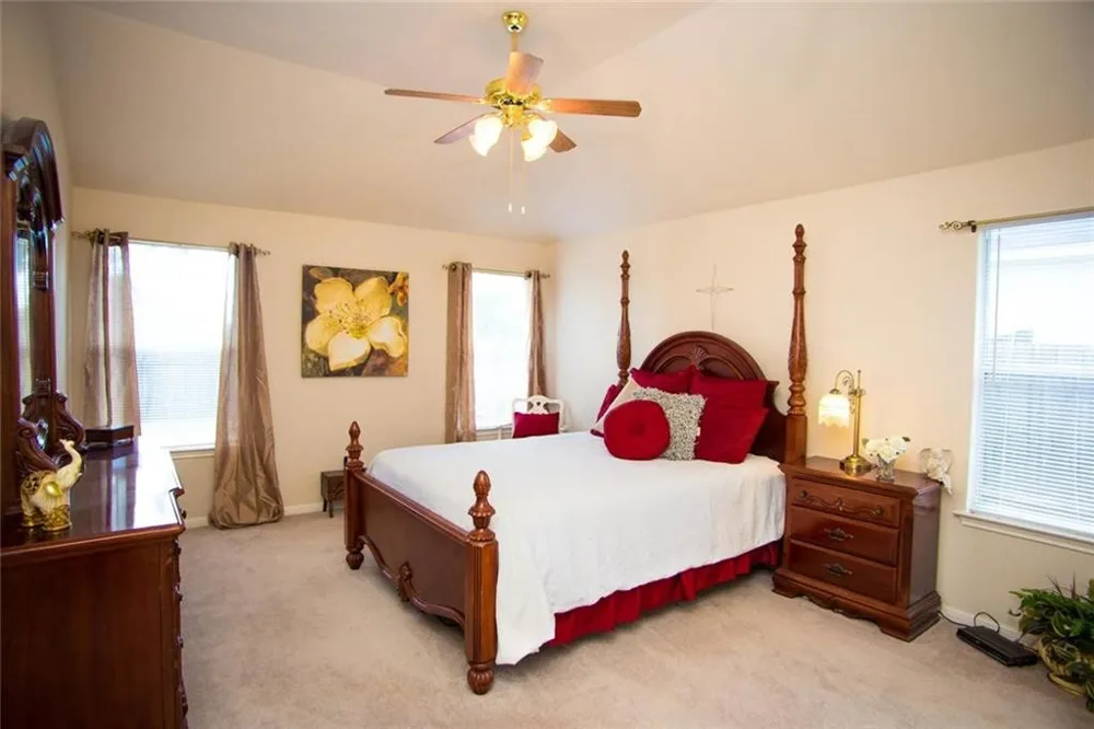 627 Atlantis Kyle, TX 78640