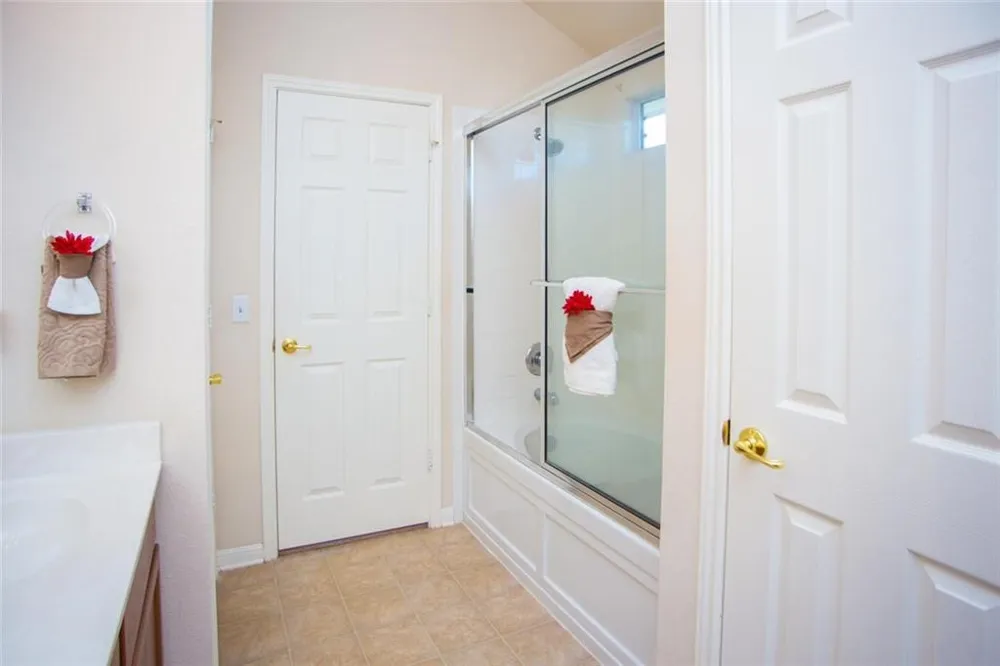 627 Atlantis Kyle, TX 78640