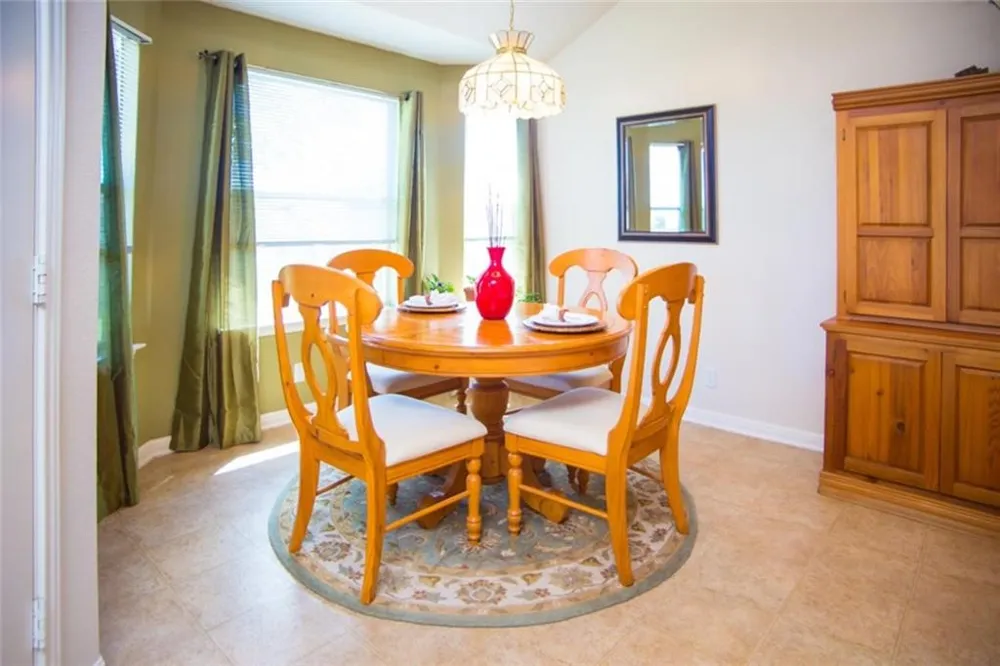 627 Atlantis Kyle, TX 78640