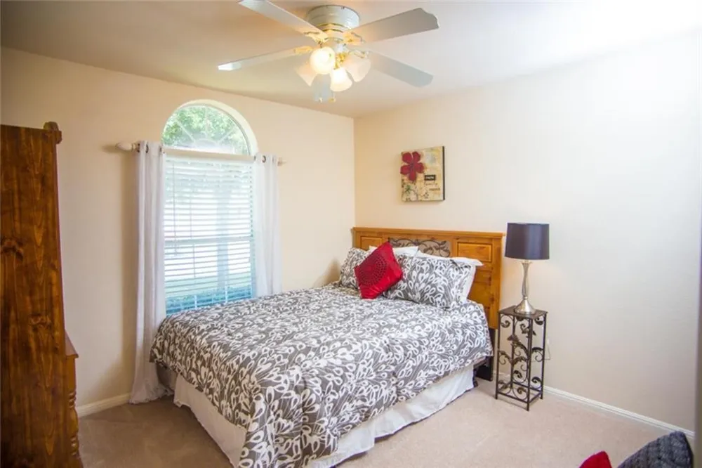 627 Atlantis Kyle, TX 78640
