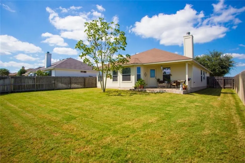 627 Atlantis Kyle, TX 78640