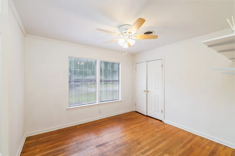 140 Hillcrest Drive Luling, TX 78648