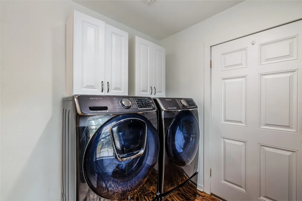 140 Hillcrest Drive Luling, TX 78648