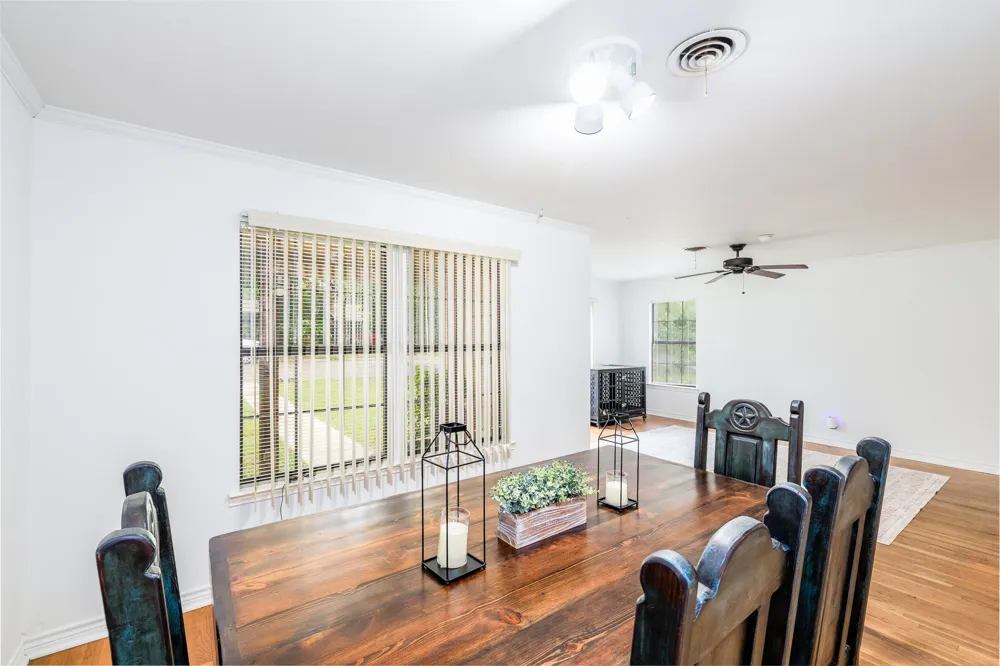 140 Hillcrest Drive Luling, TX 78648