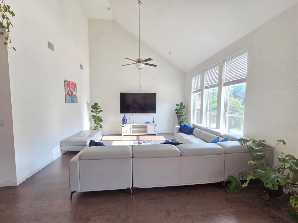 1717 Navajo Song Lane Leander, TX 78641
