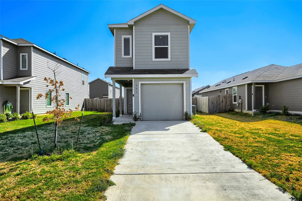 591 Commander Abbott Drive Jarrell, TX 76537