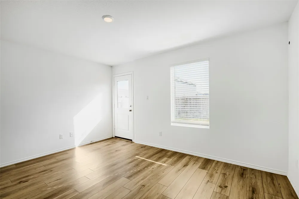 591 Commander Abbott Drive Jarrell, TX 76537