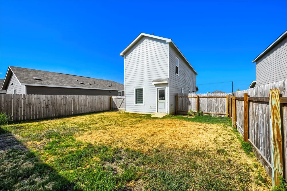 591 Commander Abbott Drive Jarrell, TX 76537