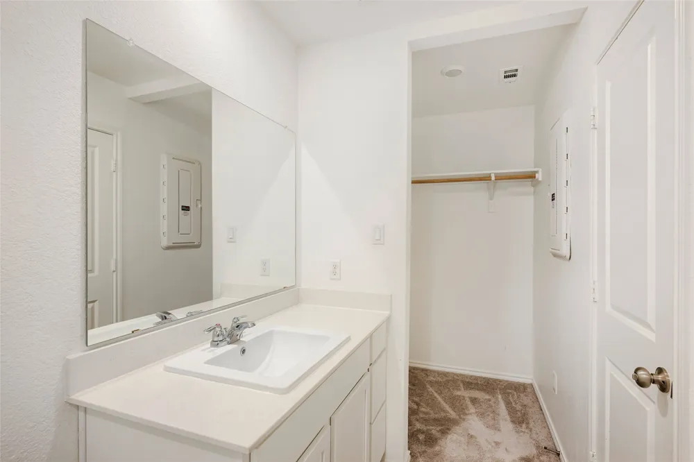 591 Commander Abbott Drive Jarrell, TX 76537