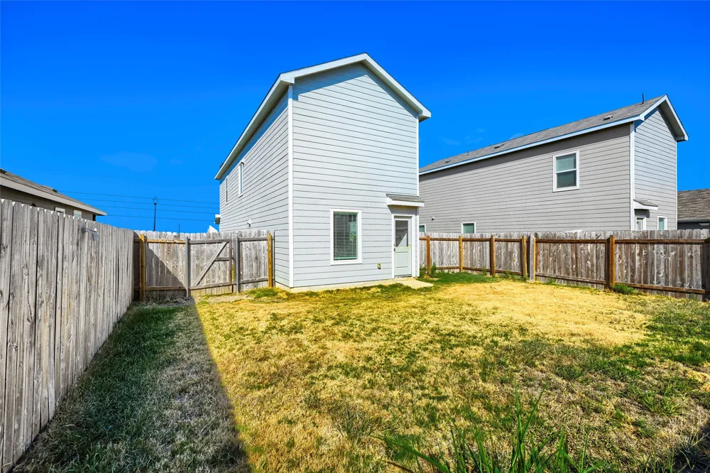 591 Commander Abbott Drive Jarrell, TX 76537