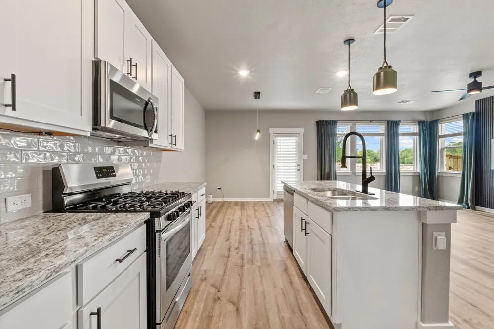 2251 Rocoso Trail Leander, TX 78641
