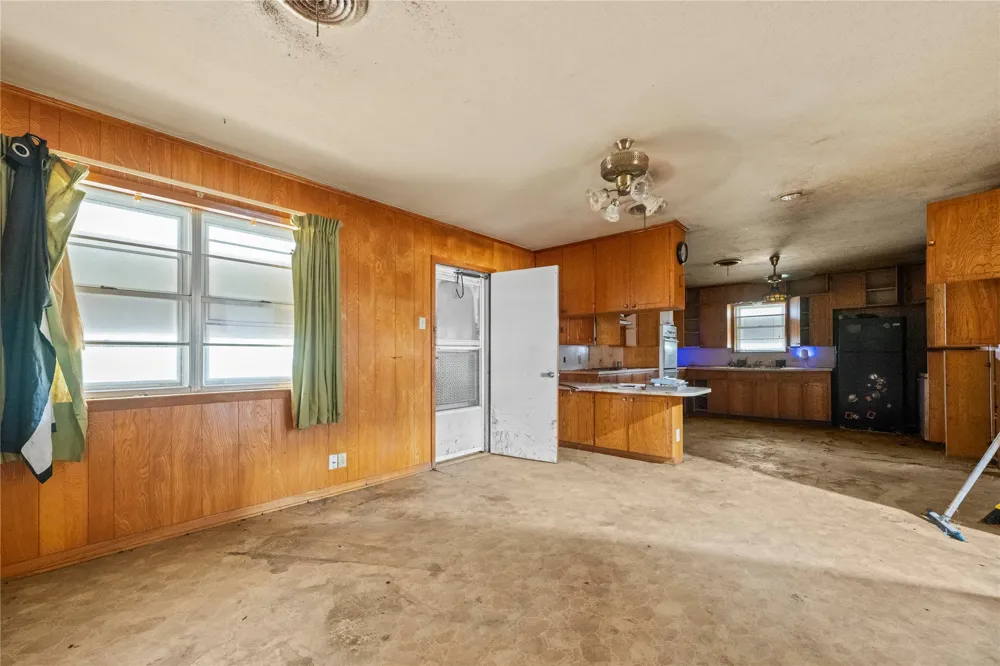 1202 S 51st Street Temple, TX 76504
