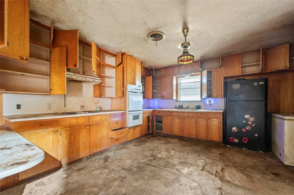 1202 S 51st Street Temple, TX 76504