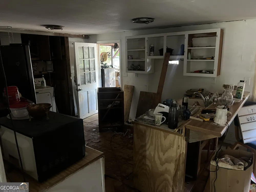 389 Robert Taylor RD LaGrange, GA 30240