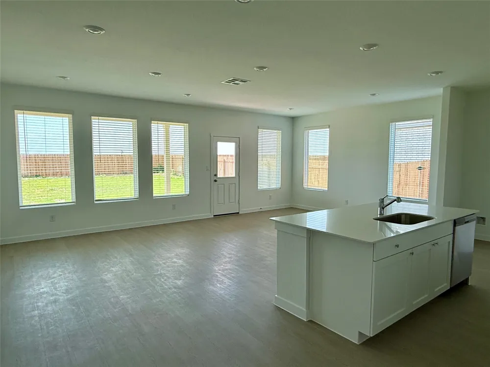 241 Seabreeze Street Kyle, TX 78640