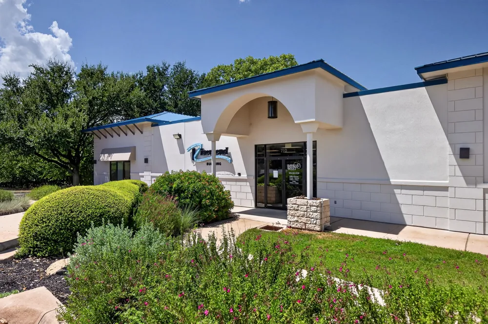 710 1st Street Marble Falls, TX 78654