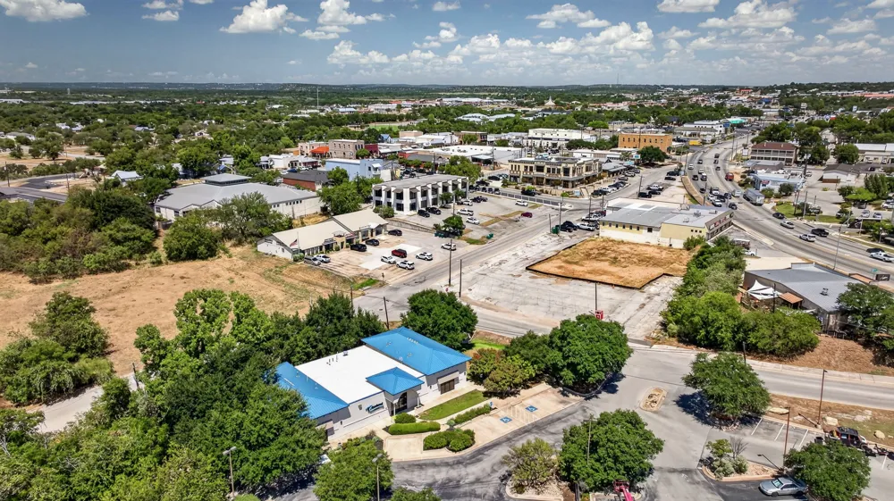 710 1st Street Marble Falls, TX 78654