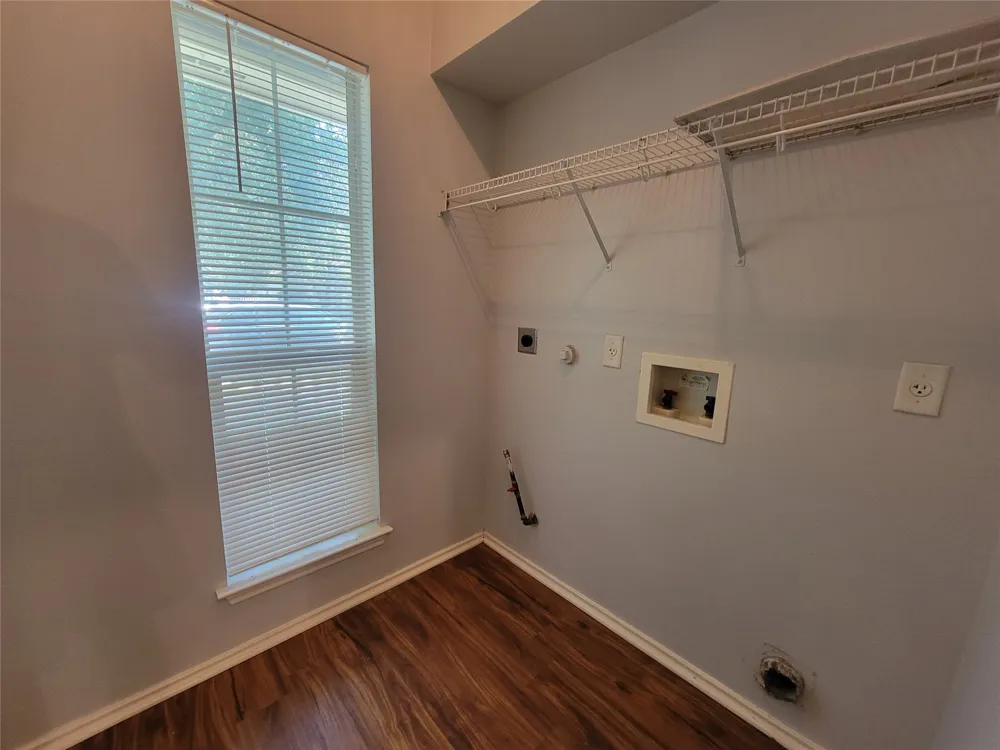 152 Dressen Drive Kyle, TX 78640