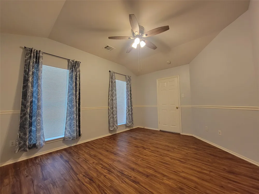 152 Dressen Drive Kyle, TX 78640