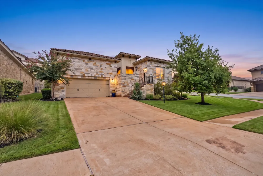 122 Feritti Drive Lakeway, TX 78734