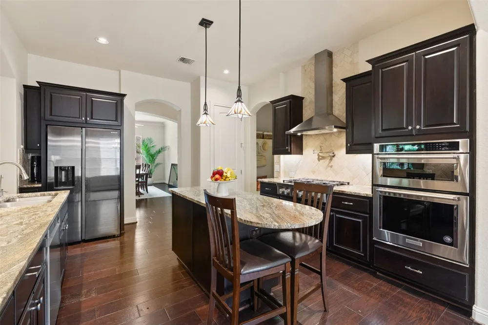 122 Feritti Drive Lakeway, TX 78734