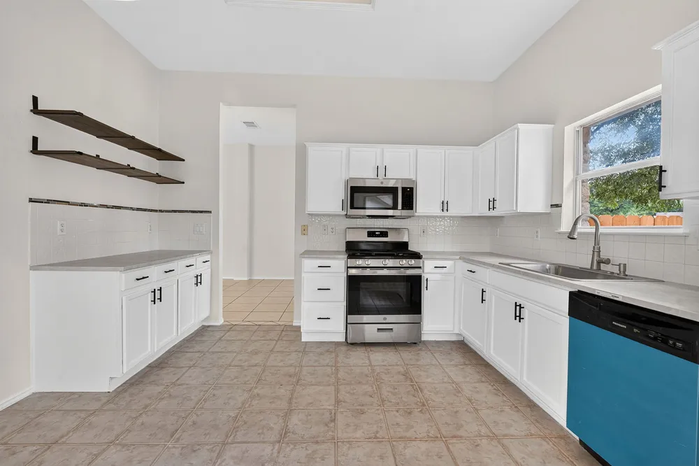 6901 Bancroft Woods Drive Austin, TX 78729