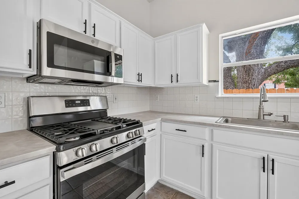 6901 Bancroft Woods Drive Austin, TX 78729