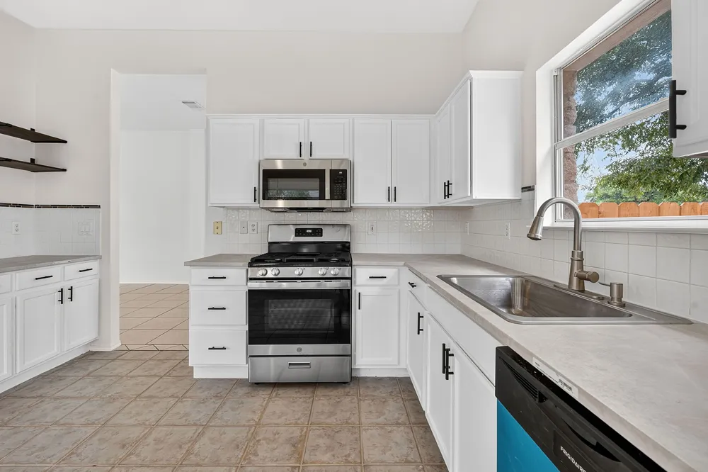6901 Bancroft Woods Drive Austin, TX 78729
