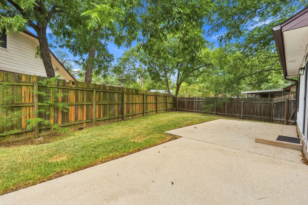 6901 Bancroft Woods Drive Austin, TX 78729