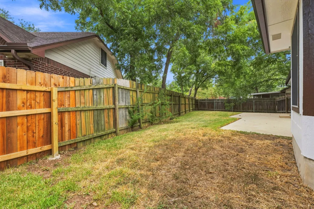 6901 Bancroft Woods Drive Austin, TX 78729