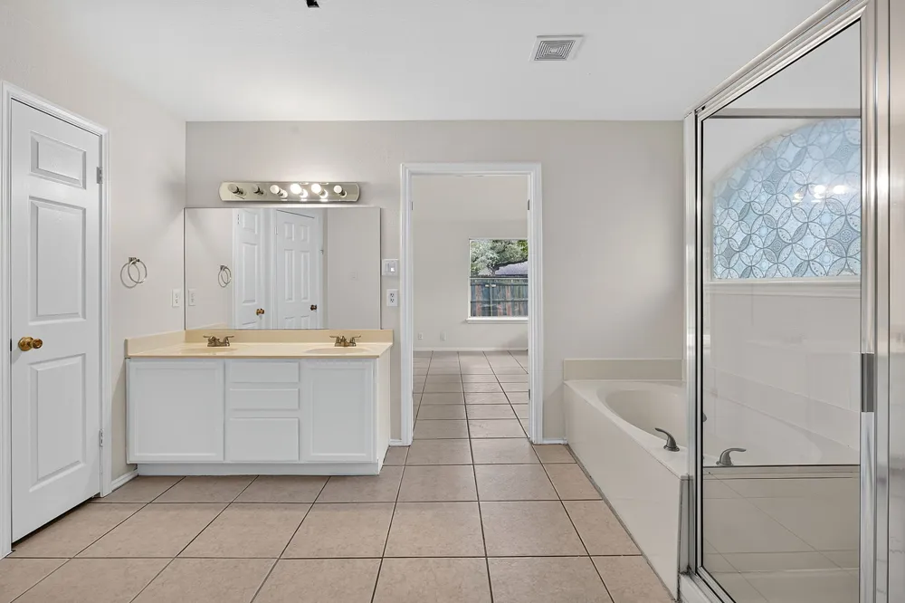 6901 Bancroft Woods Drive Austin, TX 78729