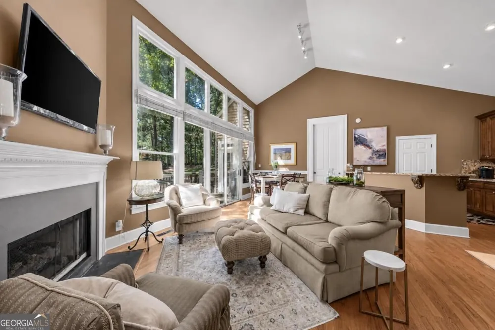112 Seven Oaks WAY Eatonton, GA 31024