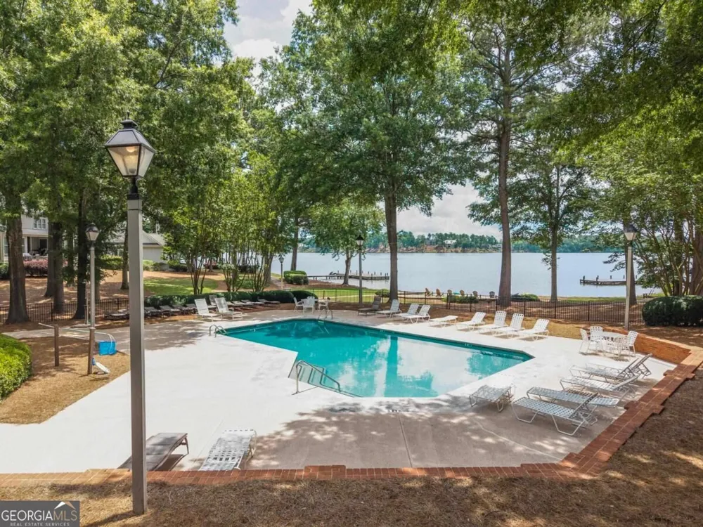 112 Seven Oaks WAY Eatonton, GA 31024