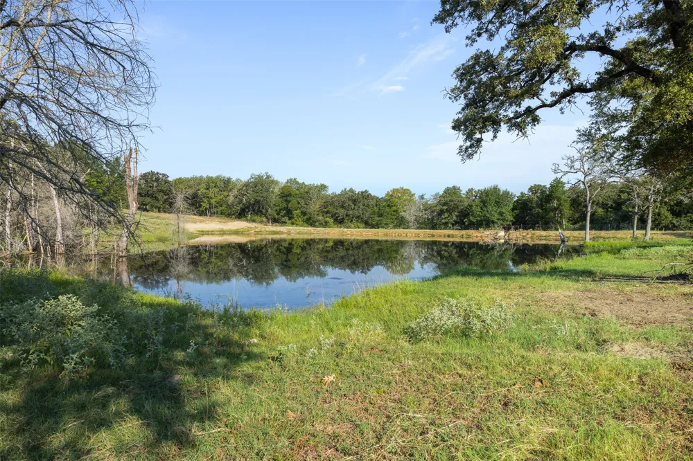 11789 FM 2095 Gause, TX 77857
