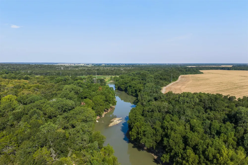 11789 FM 2095 Gause, TX 77857