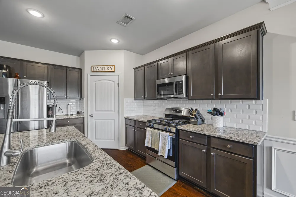 670 Massey ST Winder, GA 30680