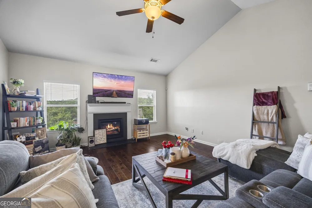 670 Massey ST Winder, GA 30680