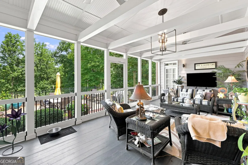 4611 Chartwell Chase CT Flowery Branch, GA 30542