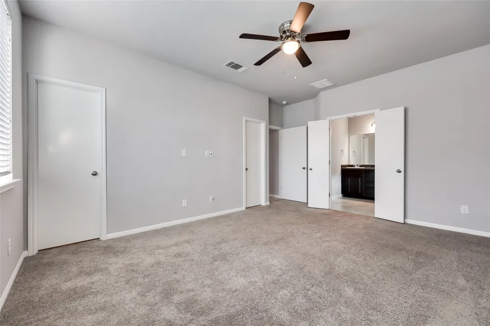 245 E Broade Street Leander, TX 78641