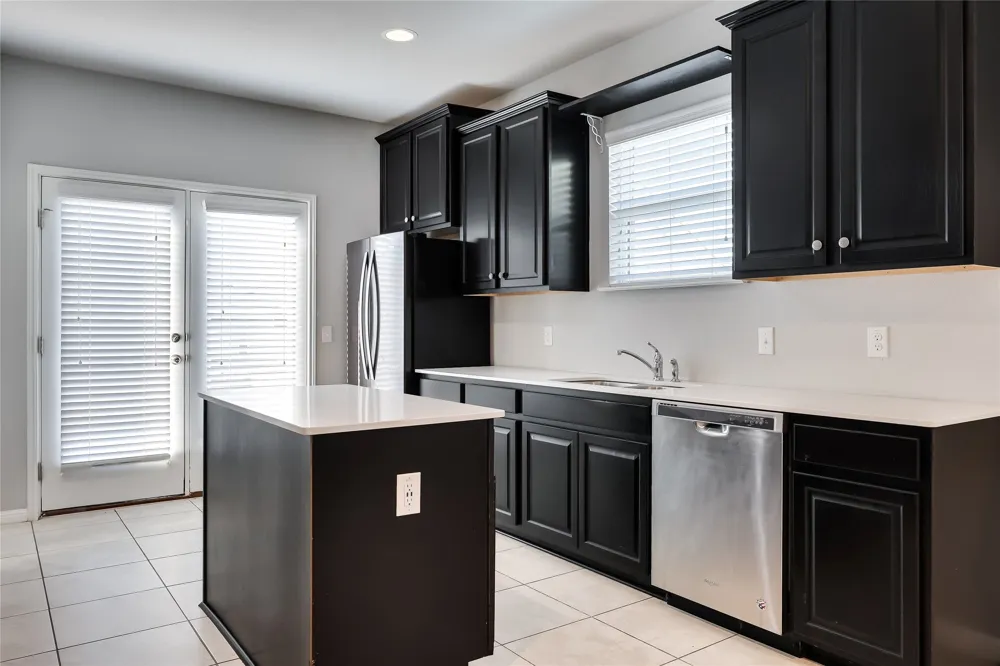 245 E Broade Street Leander, TX 78641