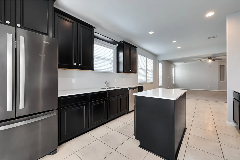 245 E Broade Street Leander, TX 78641