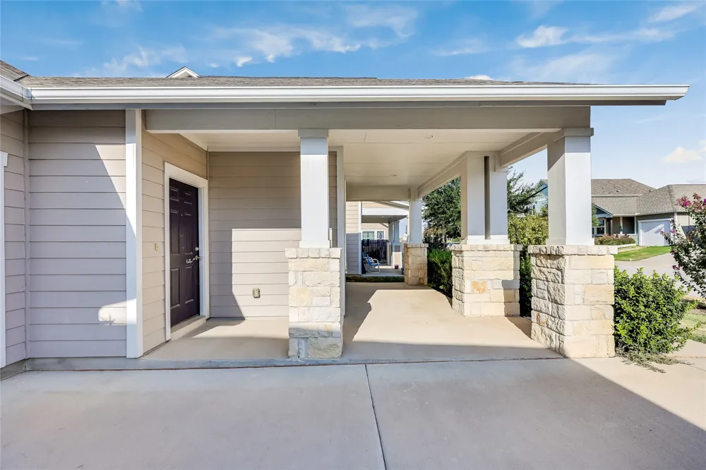 245 E Broade Street Leander, TX 78641