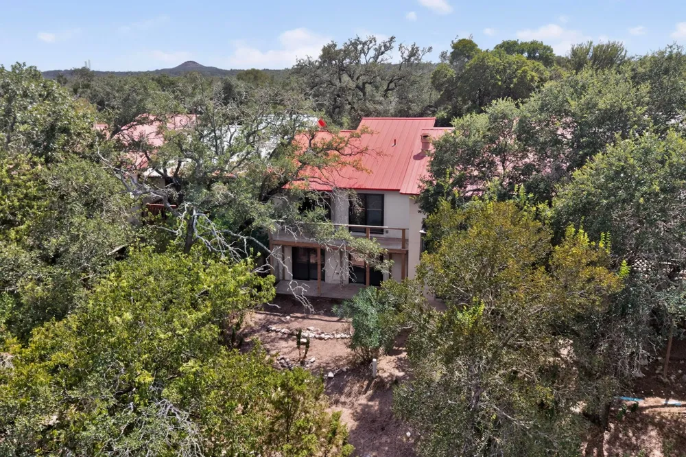 84 Shady Bluff Drive Wimberley, TX 78676