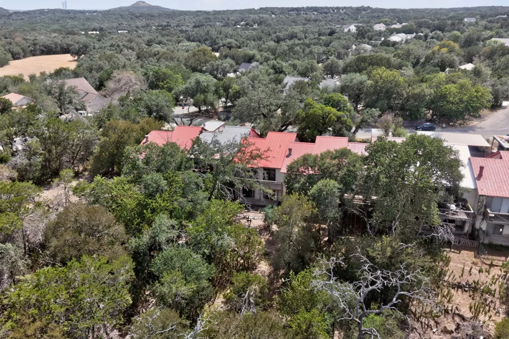 84 Shady Bluff Drive Wimberley, TX 78676