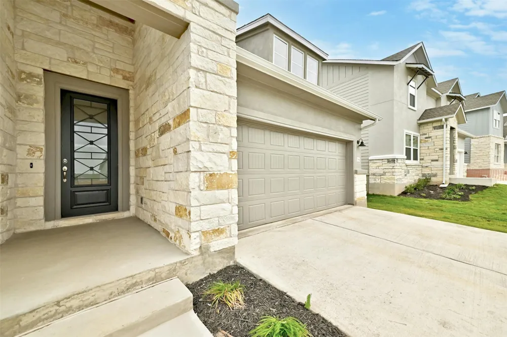 1184 Sage Thrasher Circle Dripping Springs, TX 78620